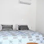 Aci Marina Rab Apartamento *
