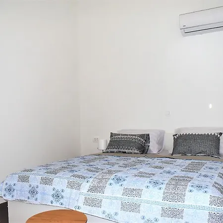 Aci Marina Rab Apartmán Banjol