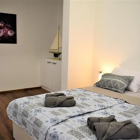 Aci Marina Rab *