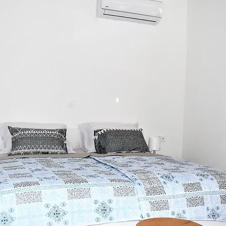 Aci Marina Rab Apartmán *